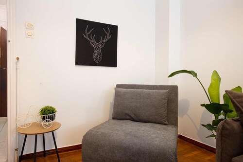 Central Athens Fully-equipped Getaway in Victoria