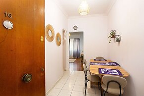 Central Athens Fully-equipped Getaway in Victoria