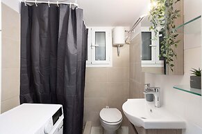 Central Athens Fully-equipped Getaway in Victoria