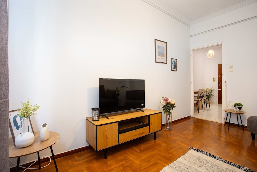 Central Athens Fully-equipped Getaway in Victoria