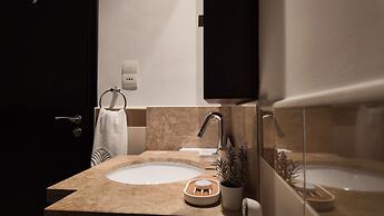 SIMPLY COMFORT Chic Downtown Studio Few Steps to Burj Khalifa