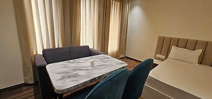 Hotel Sharanga
