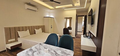 Hotel Sharanga