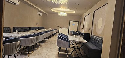 Hotel Sharanga