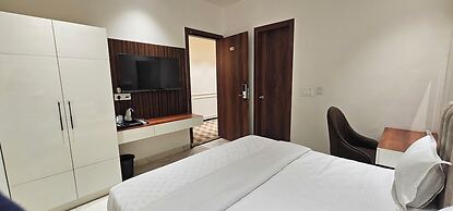 Hotel Sharanga