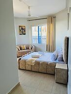 Nyali Luxe 2 BR Plage Parking