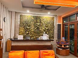 Aura Inn