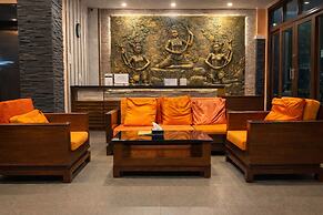 Aura Inn