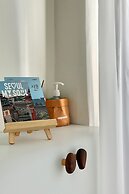 Stay HelloSeoul
