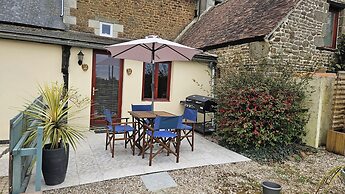 The Lions Den - La Loge Mantilly