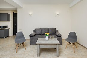 Apartment by Luxe Group XO222