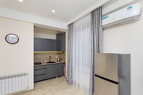 Apartment by Luxe Group XO222