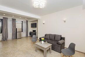 Apartment by Luxe Group XO222