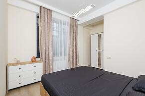 Apartment by Luxe Group XO222