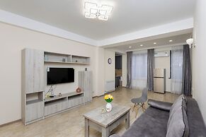 Apartment by Luxe Group XO222