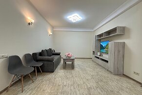 Apartment by Luxe Group XO222