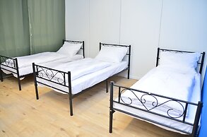 XENON HOSTELS UG