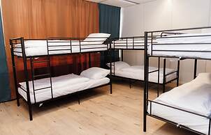 XENON HOSTELS UG
