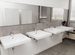 XENON HOSTELS UG