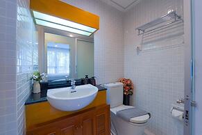 2 Bedroom in Prime Location BSRS