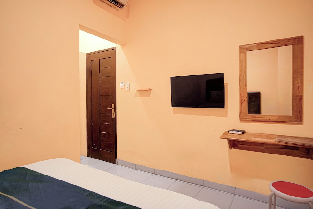 OYO 95017 Kapten Muslim Residence