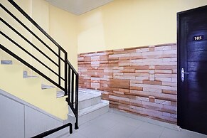 OYO 95017 Kapten Muslim Residence