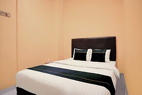 OYO 95017 Kapten Muslim Residence