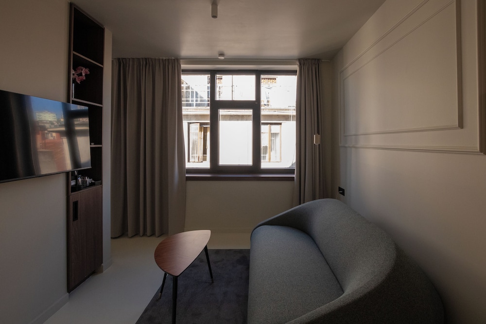 Boutique Hotel OPERA