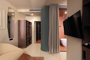 Boutique Hotel OPERA