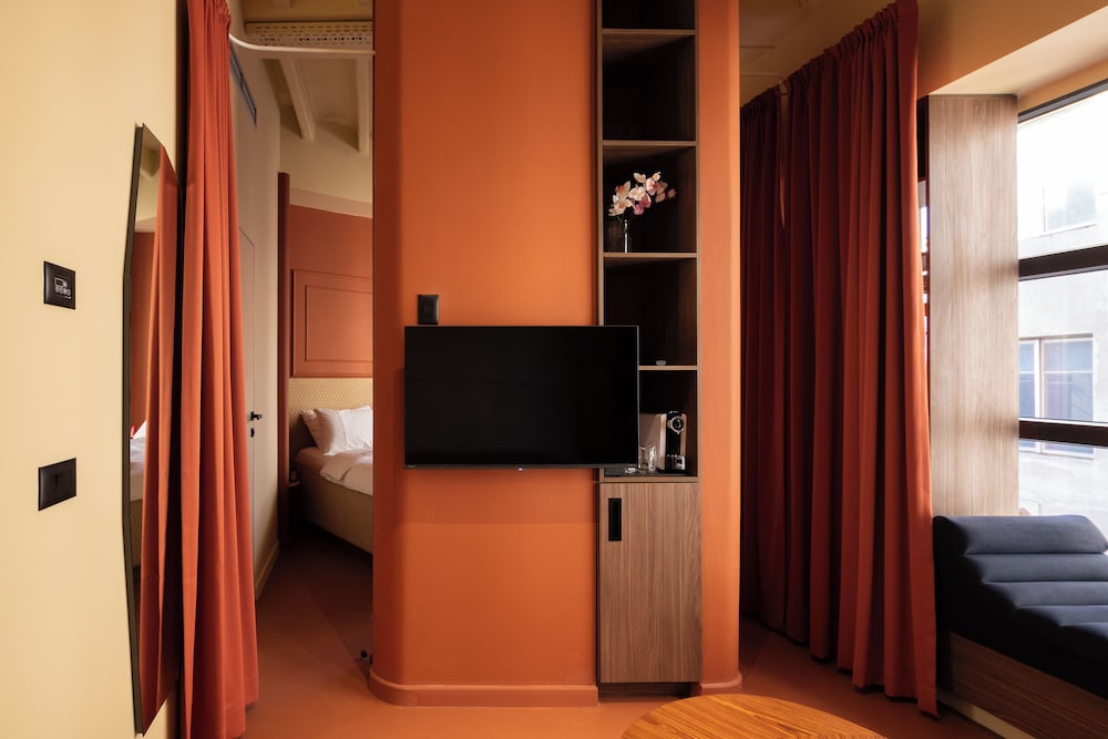 Boutique Hotel OPERA