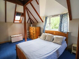 Gaer Hall