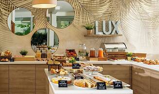 Hotel Lux