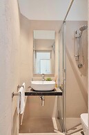 Hotel Lux