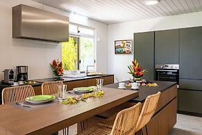 Matira Sandy Home