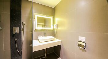 Sunland Hotel