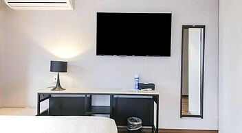 Sunland Hotel