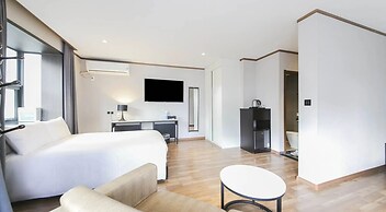 Sunland Hotel