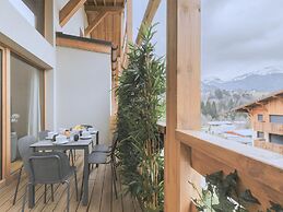 Refined Ski Apartment Facing Mont Blanc