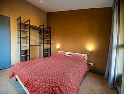 Mountain-view Eco-friendly Cottage