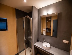 Mountain-view Eco-friendly Cottage
