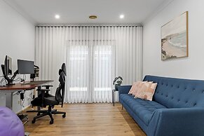 Family Escape With Private Courtyard