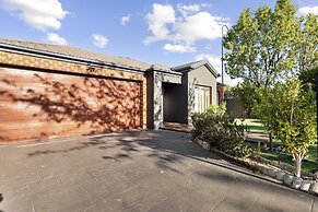 Family Escape With Private Courtyard