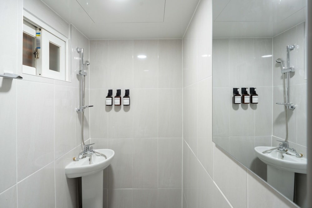 Stay 105 Haenggung Residence