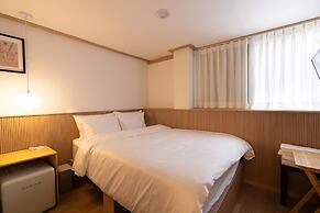 Stay 105 Haenggung Residence