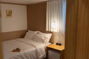 Stay 105 Haenggung Residence