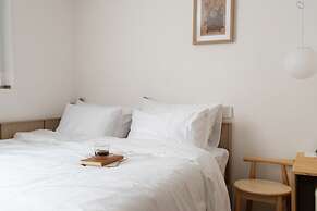 Stay 105 Haenggung Residence