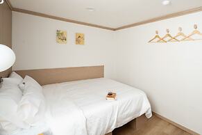 Stay 105 Haenggung Residence