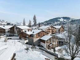 Chic Alpine Apartment With Shared Pool