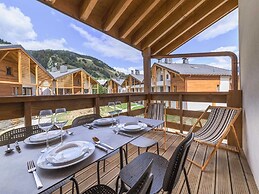 Chic Alpine Apartment With Shared Pool