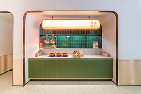 Orange Hotel